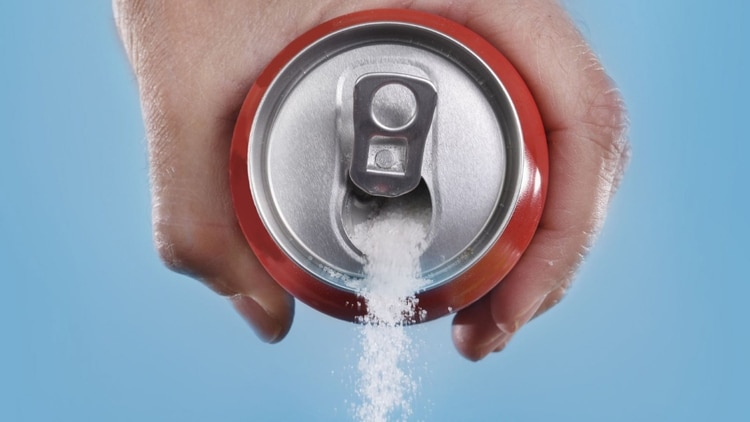 De qué manera el exceso de azúcar envejece más rápido el cerebro